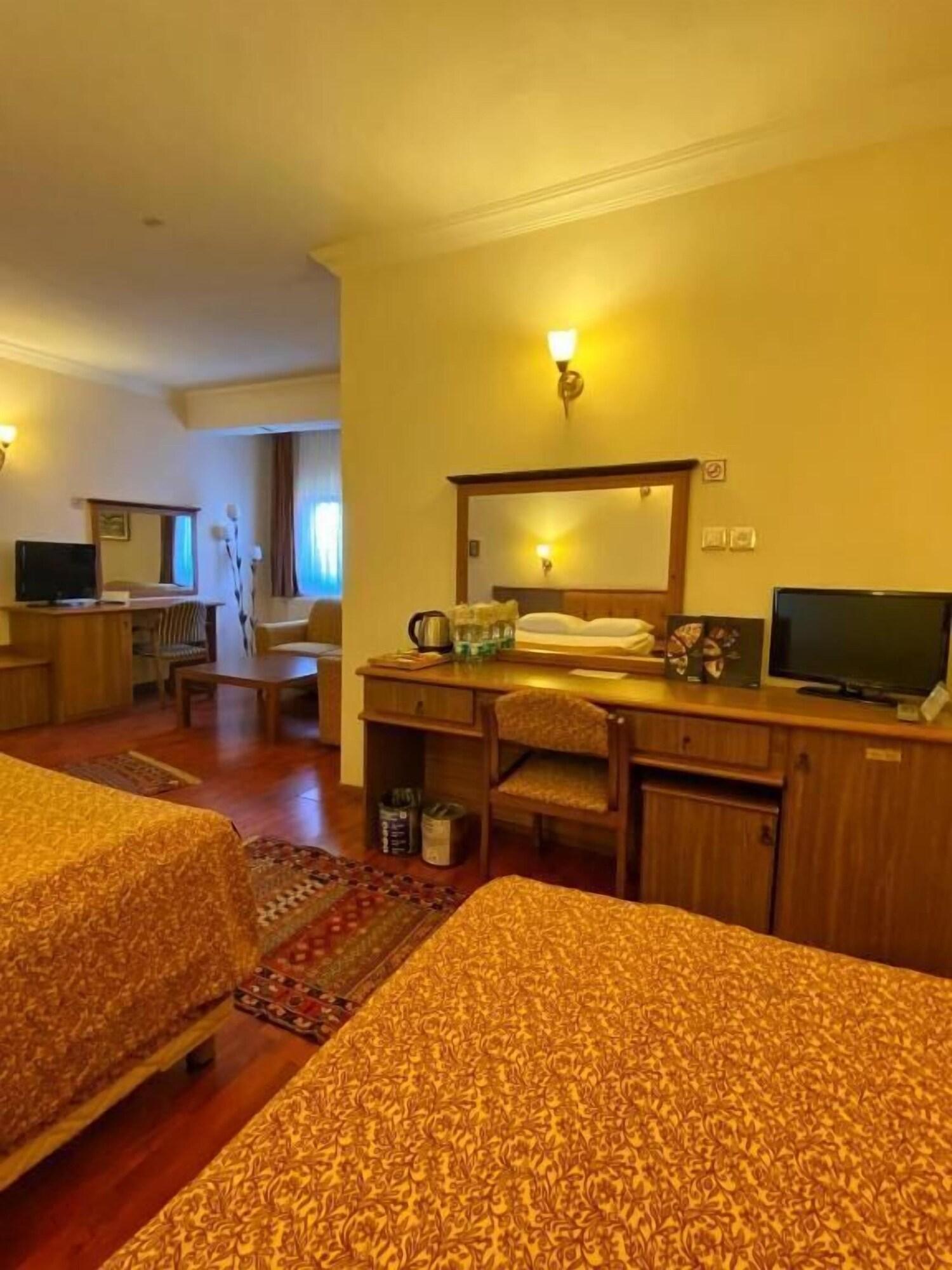 Monark Hotel Cappadocia Nevşehir Exteriör bild